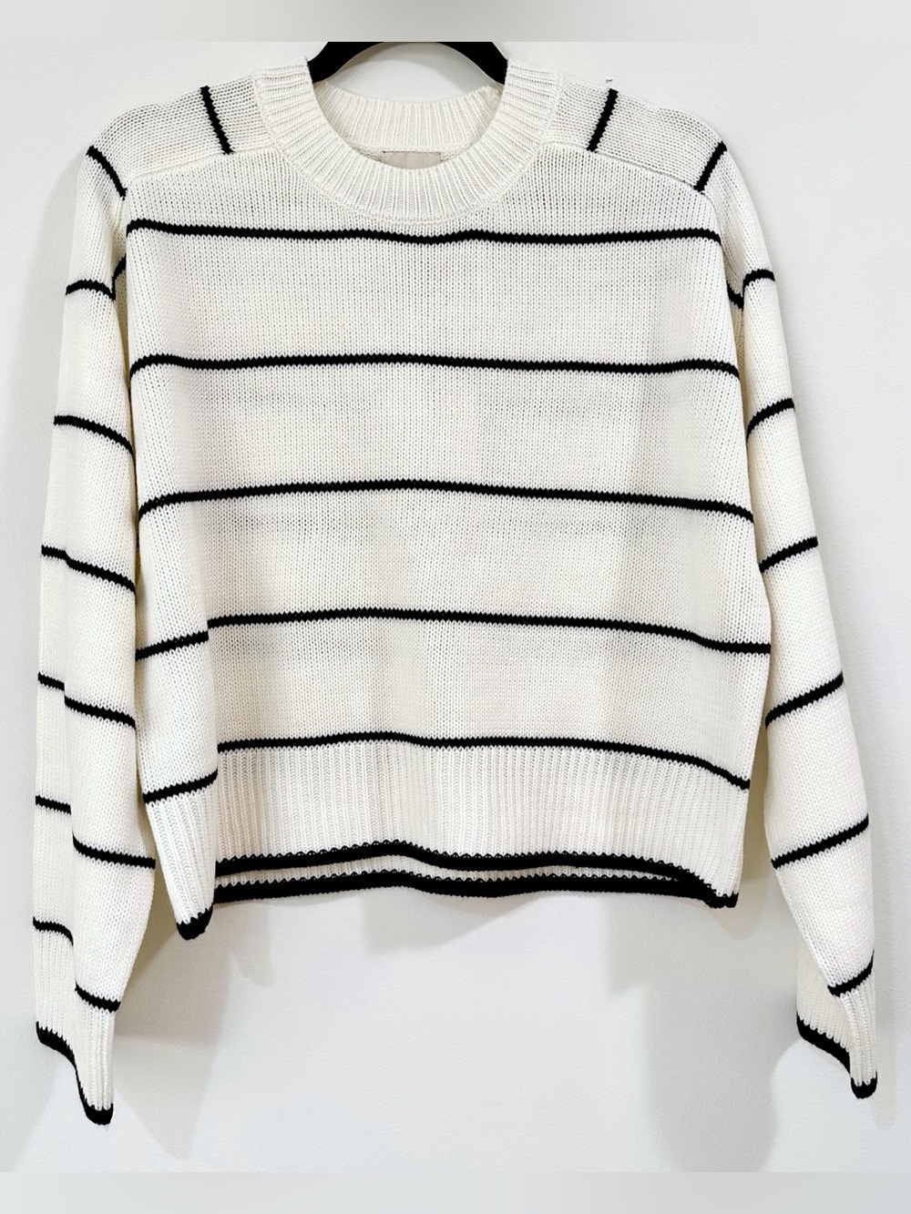 NWT Industry Republic Clothing Pullover Sweater Size Medium - Picture 2 of 5